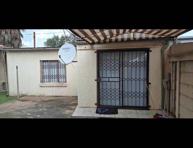 3 BEDROOM HOUSE FOR SALE IN VANDERBIJLPARK CW 3